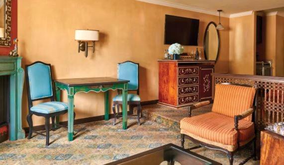 Отель Petit Ermitage (Adults Only) Лос-Анджелес Экстерьер фото
